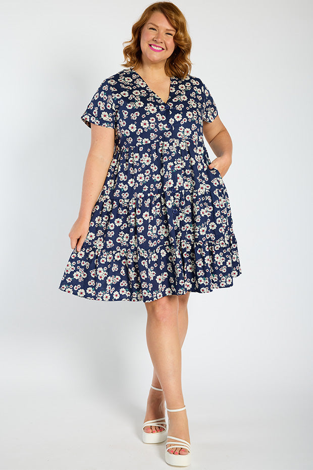 Popping Navy Daisy Dress – Navy Daisy shift dress