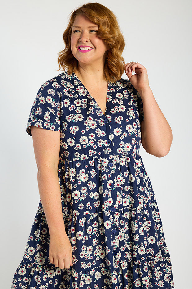 Popping Navy Daisy Dress – Navy Daisy shift dress