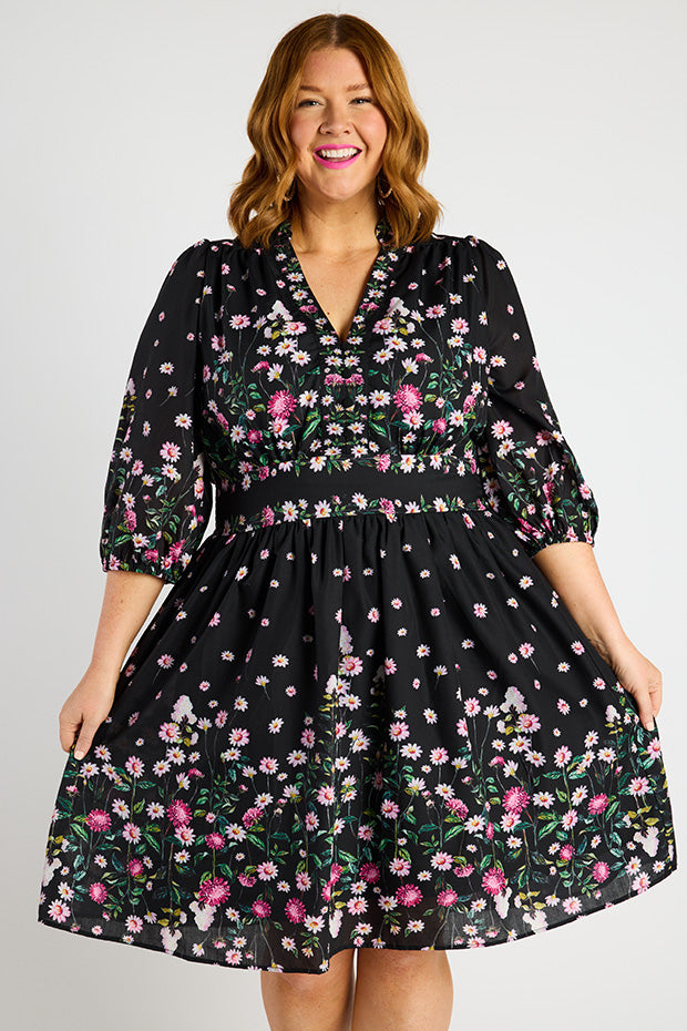 Abbie Dancing Clover Dress – Dancing Clover knee length dress