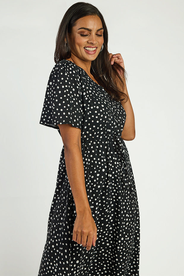 Michelle Black Irregular Spot Dress – Black Irregular Spot midi dress