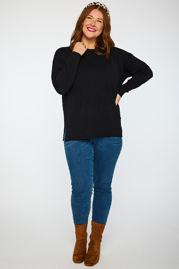 Tully Black Crew Knit – Black knit jumper