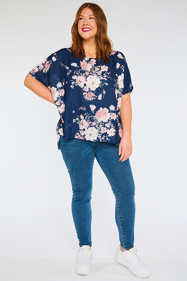 Serena Navy Floral Top – Navy Floral top