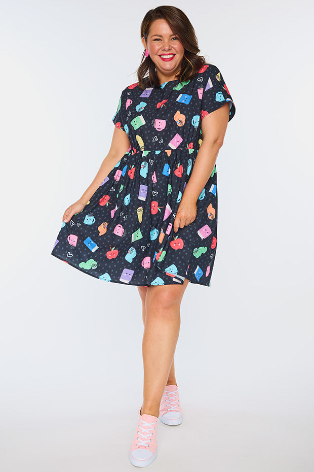 Freya Bookworm Black Dress – Bookworm Black shift dress