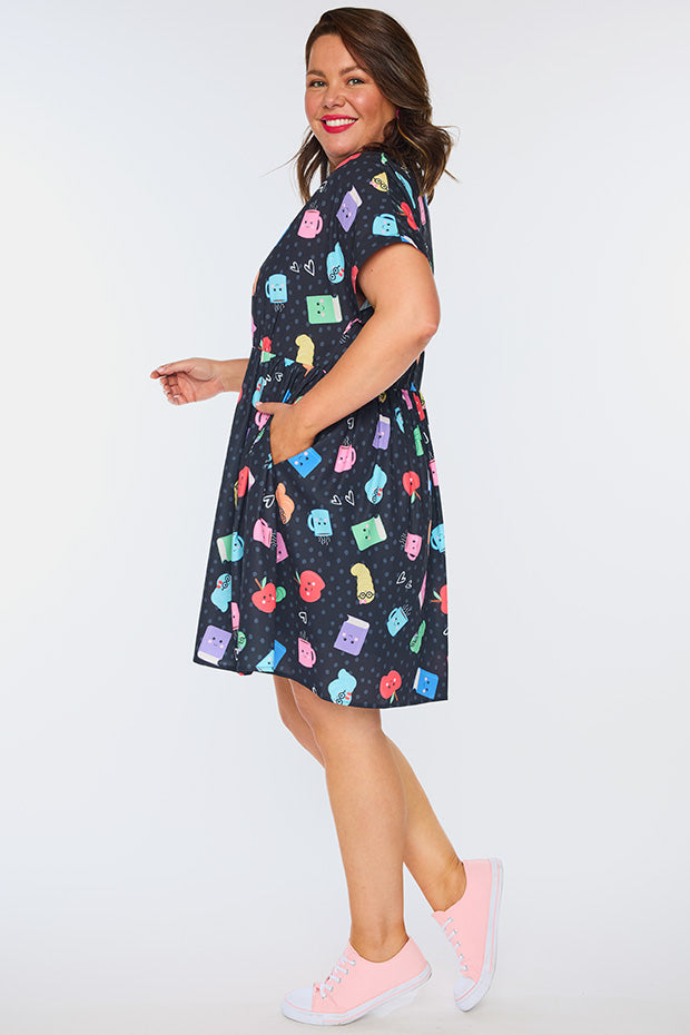 Freya Bookworm Black Dress – Bookworm Black shift dress