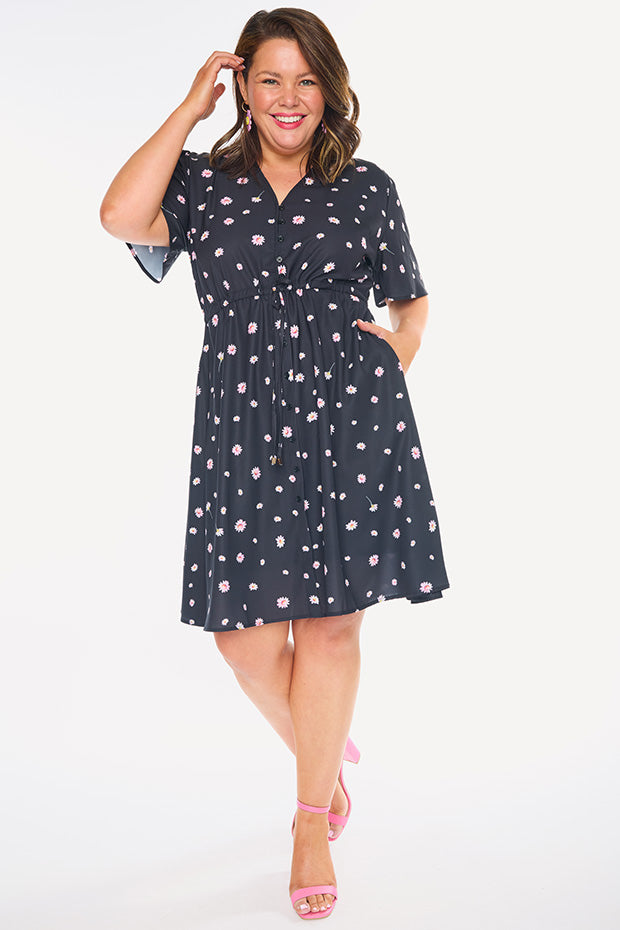 Siena Floating Daisy Dress – Floating Daisy knee length dress
