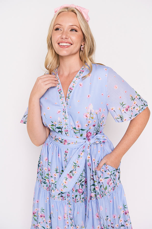 Amira Sky Dancing Clover Dress – Sky Dancing Clover midi dress