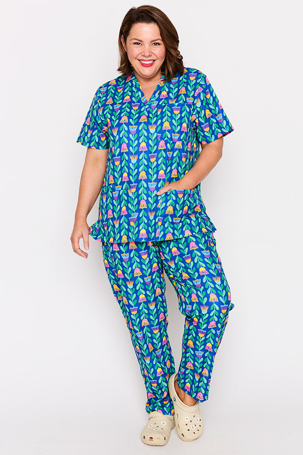 Meredith Eucalyptus Buds Scrub Top – Eucalyptus Buds top