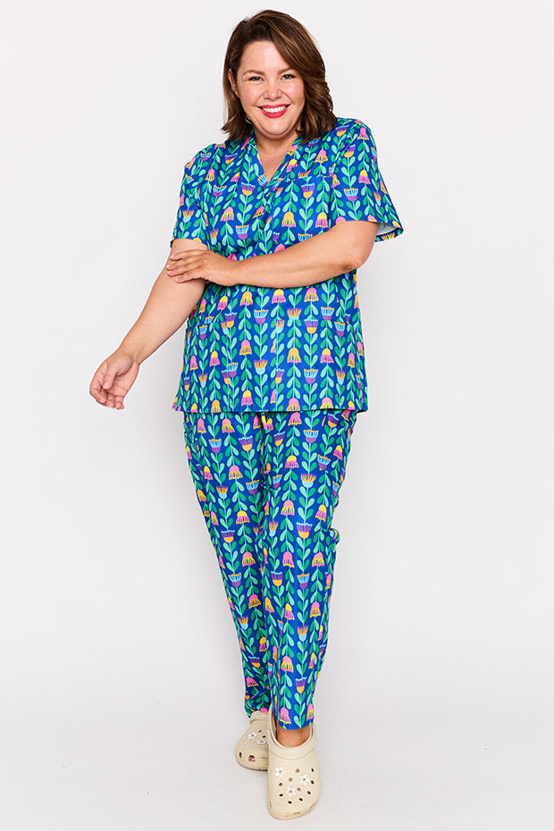 Meredith Eucalyptus Buds Scrub Top – Eucalyptus Buds top