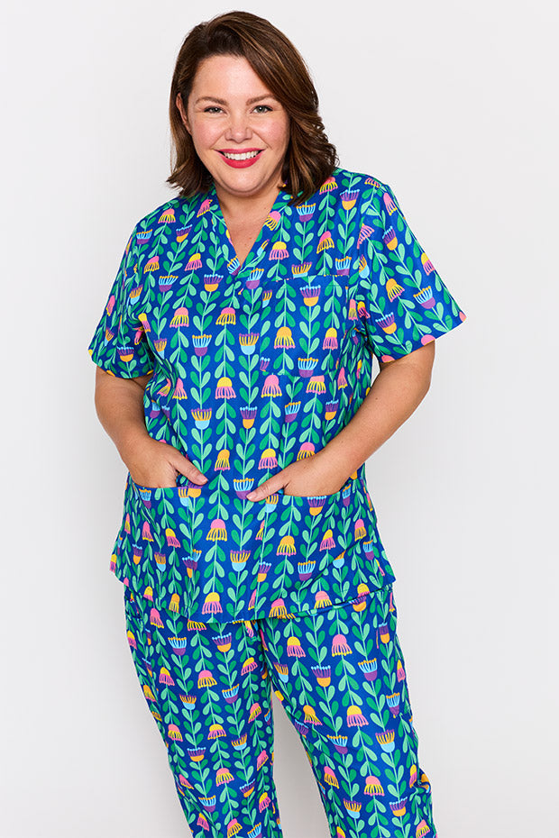 Meredith Eucalyptus Buds Scrub Top – Eucalyptus Buds top