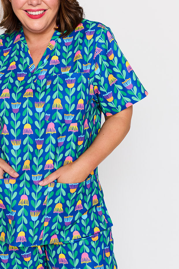 Meredith Eucalyptus Buds Scrub Top – Eucalyptus Buds top