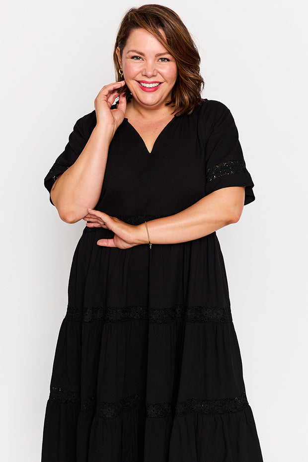 Sara Black Dress – Black midi dress