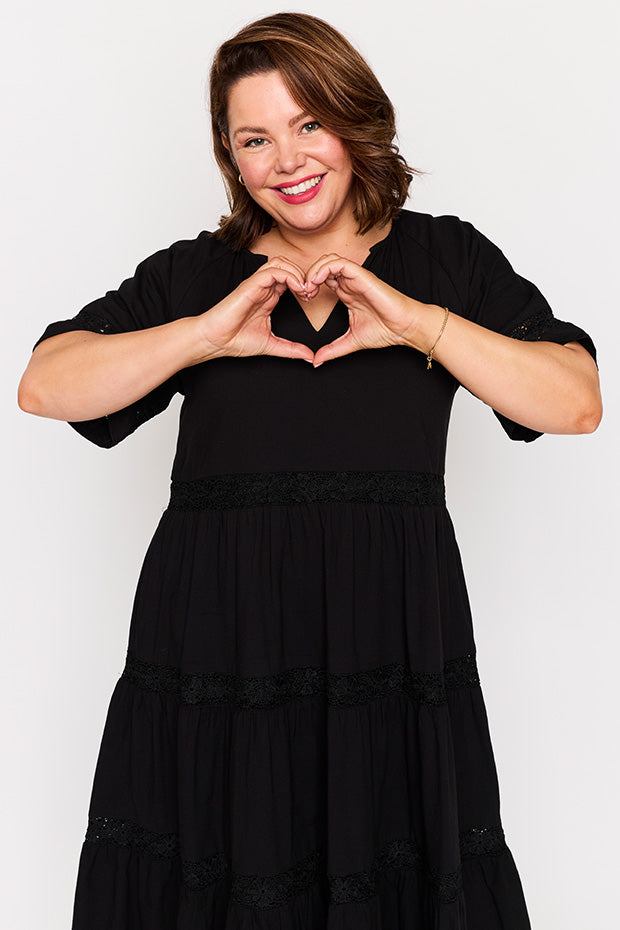 Sara Black Dress – Black midi dress