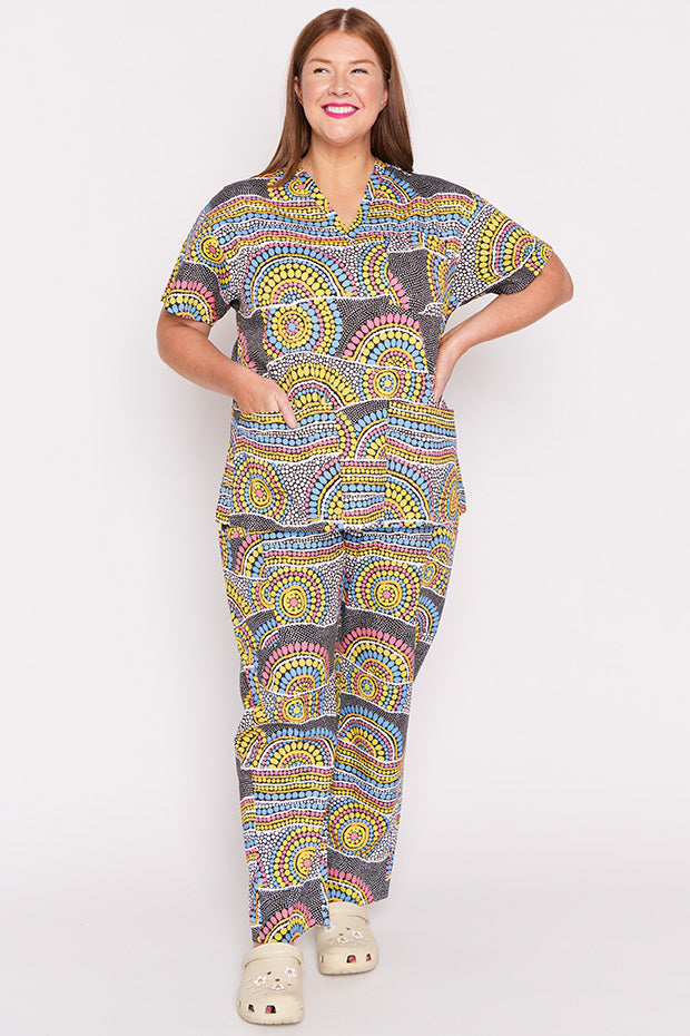 Meredith Next To You Scrub Top – Next To You top