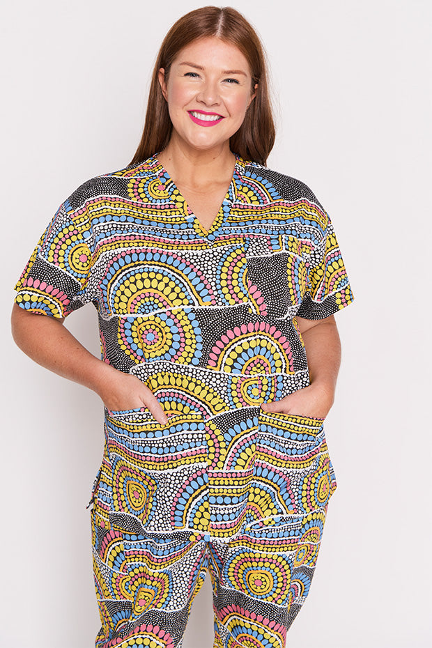 Meredith Next To You Scrub Top – Next To You top