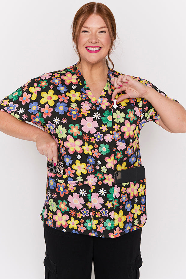 Meredith Daisy Pop Scrub Top – Daisy Pop top