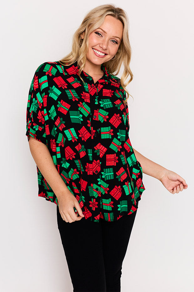Simone Christmas Presents Shirt – Christmas Presents top