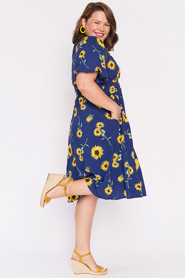 Rowan Sunflower Dress – Sunflower knee length dress