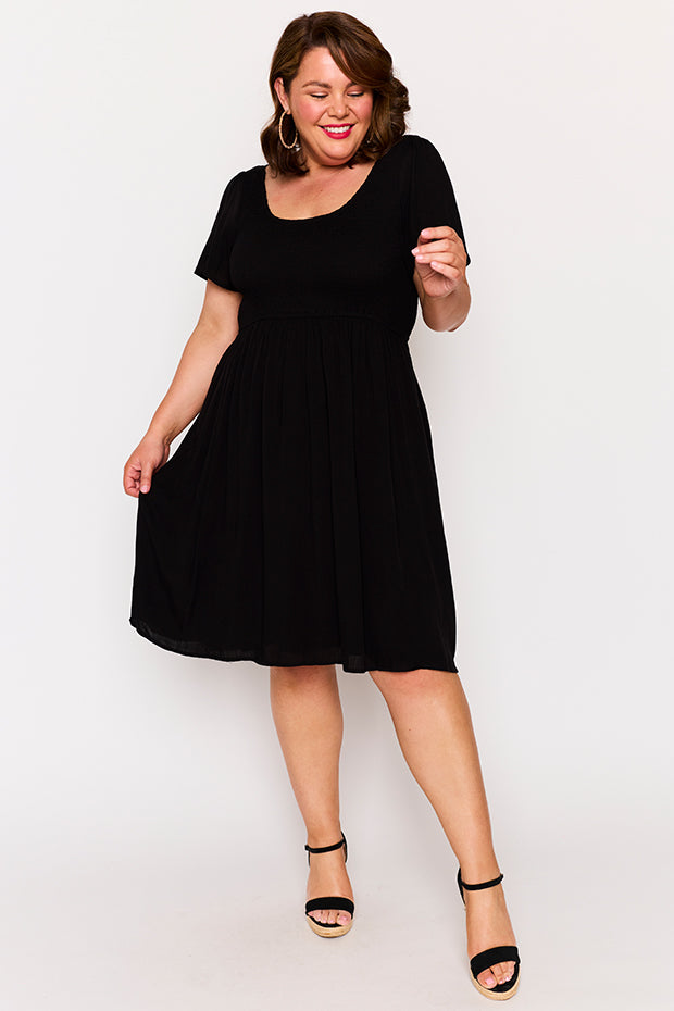 Merida Black Dress – Black knee length dress