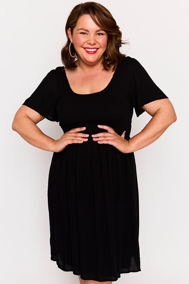 Merida Black Dress – Black knee length dress