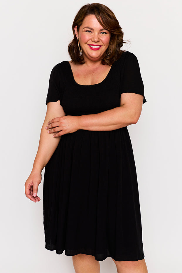 Merida Black Dress – Black knee length dress