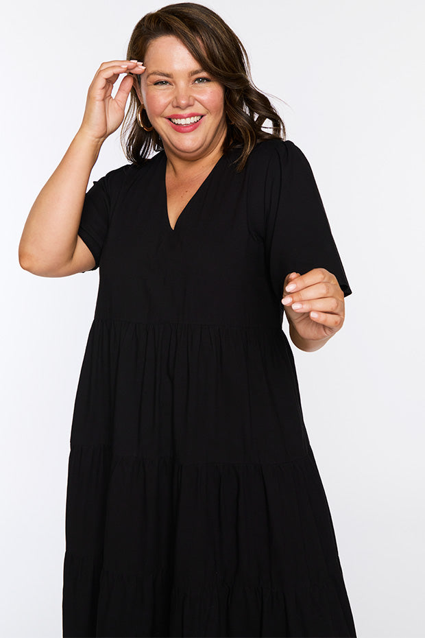 Mollie Black Dress – Black midi dress