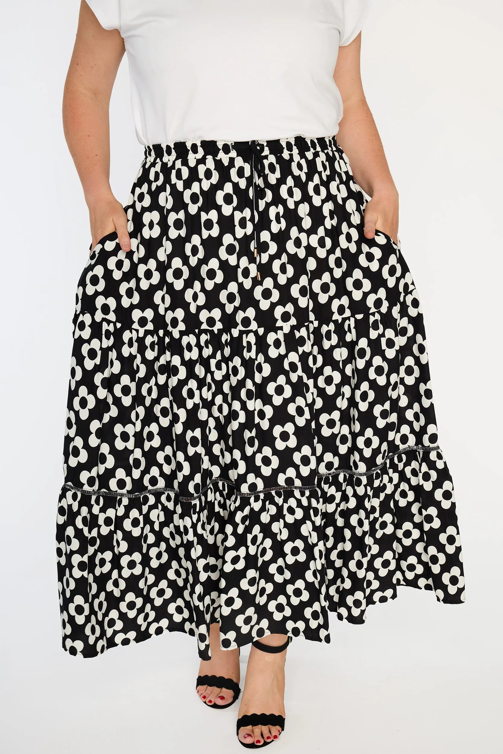 Alexandra Black White Daisy Skirt