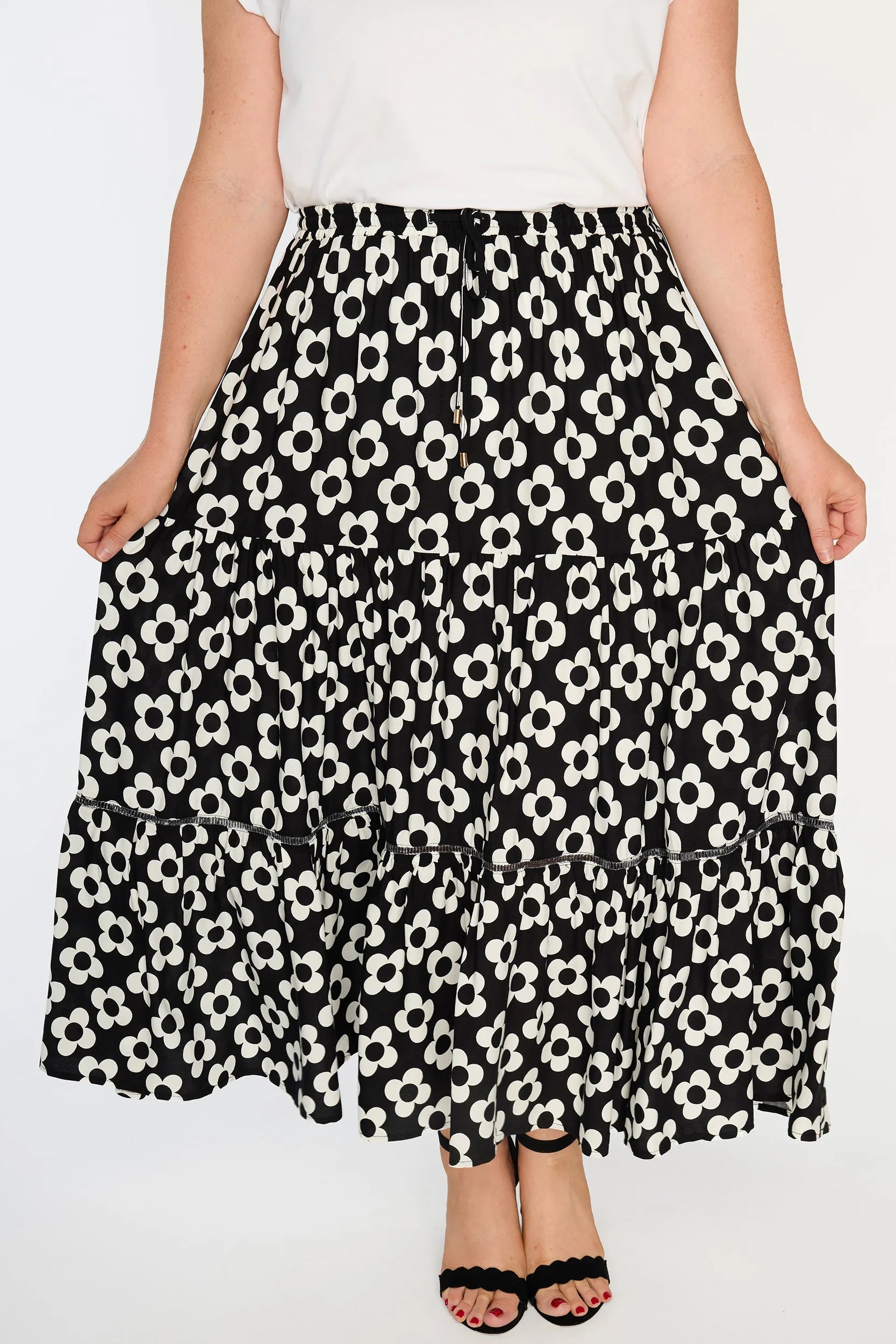 Alexandra Black White Daisy Skirt