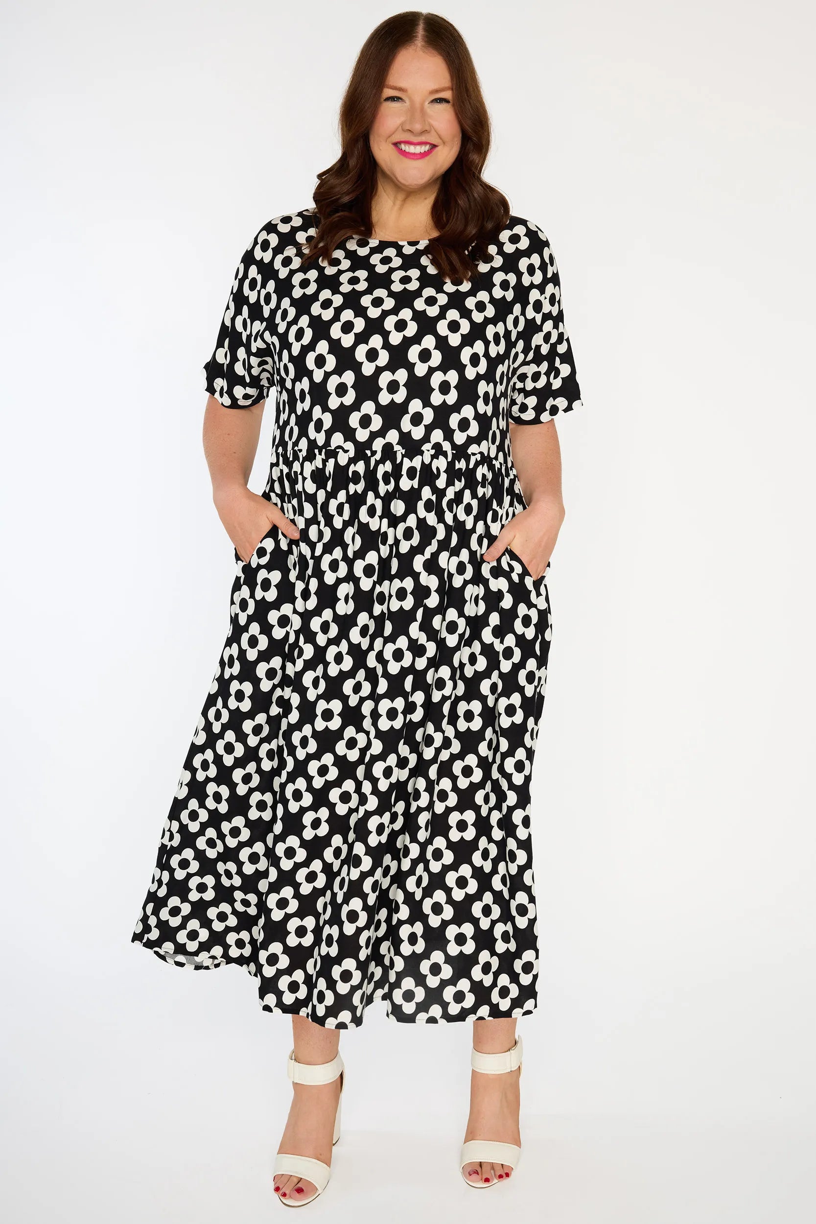 Iconic Black White Daisy Dress