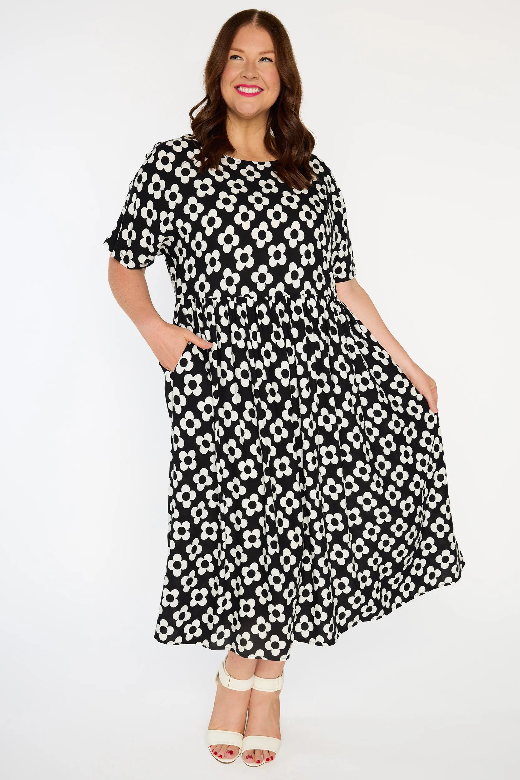 Iconic Black White Daisy Dress