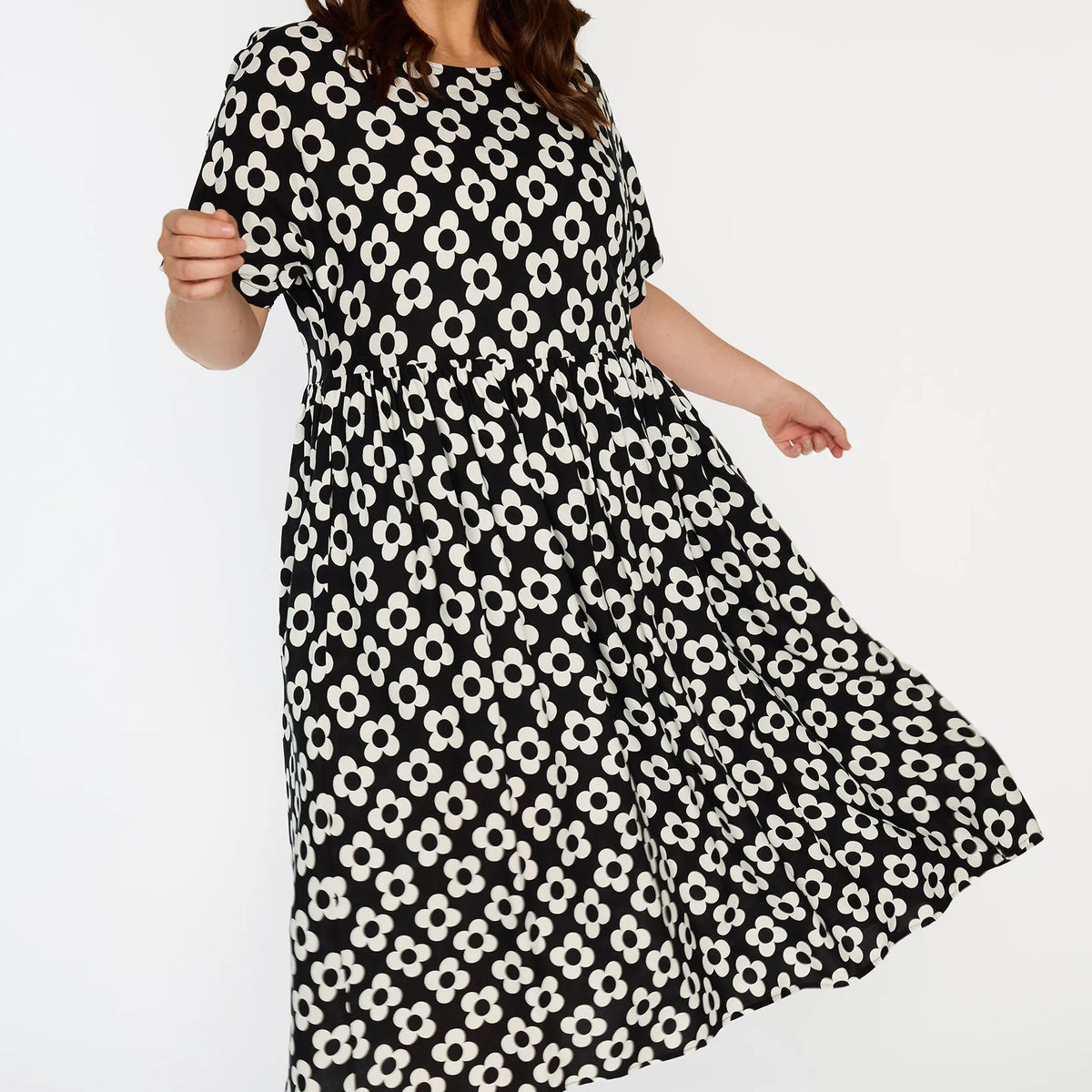 Floral Dress, Iconic Black White Daisy