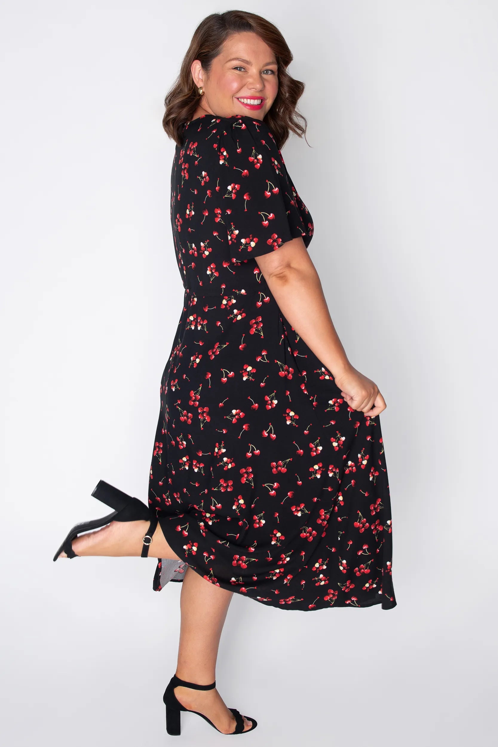 Michelle Cherry Hearts Dress – Cherry Hearts midi dress