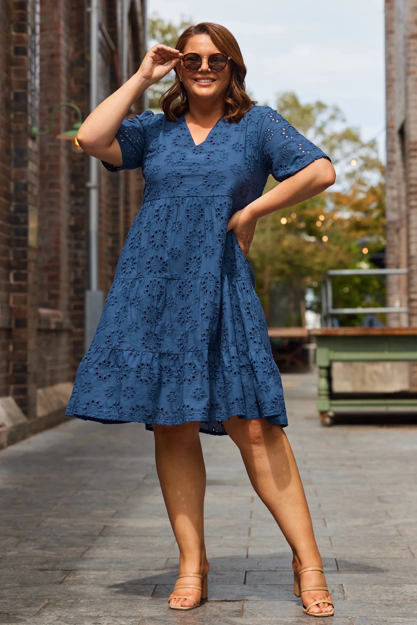 Jules Navy Dress – Navy knee length dress