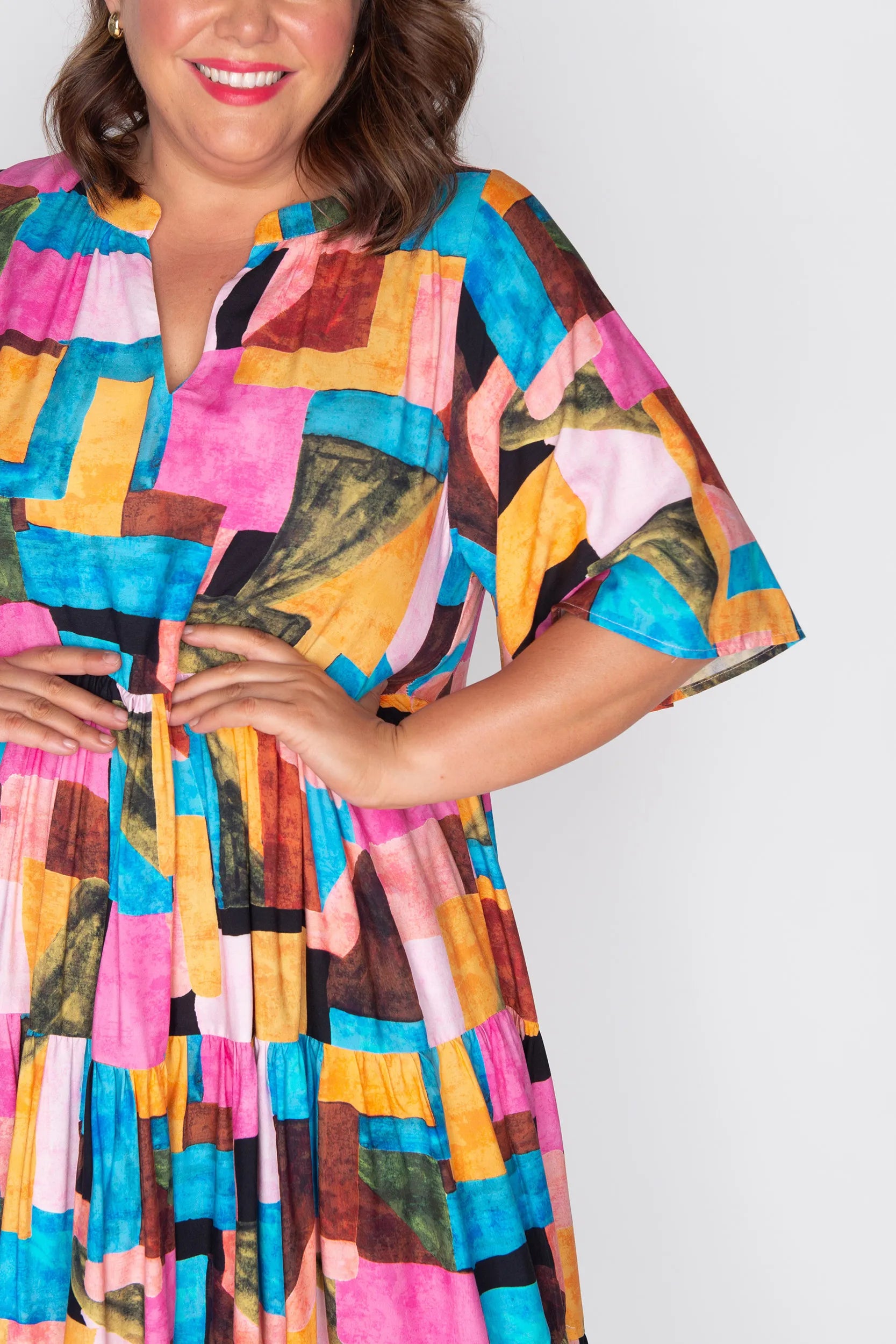 Chrissie Geo Pop Dress – Geo Pop midi dress