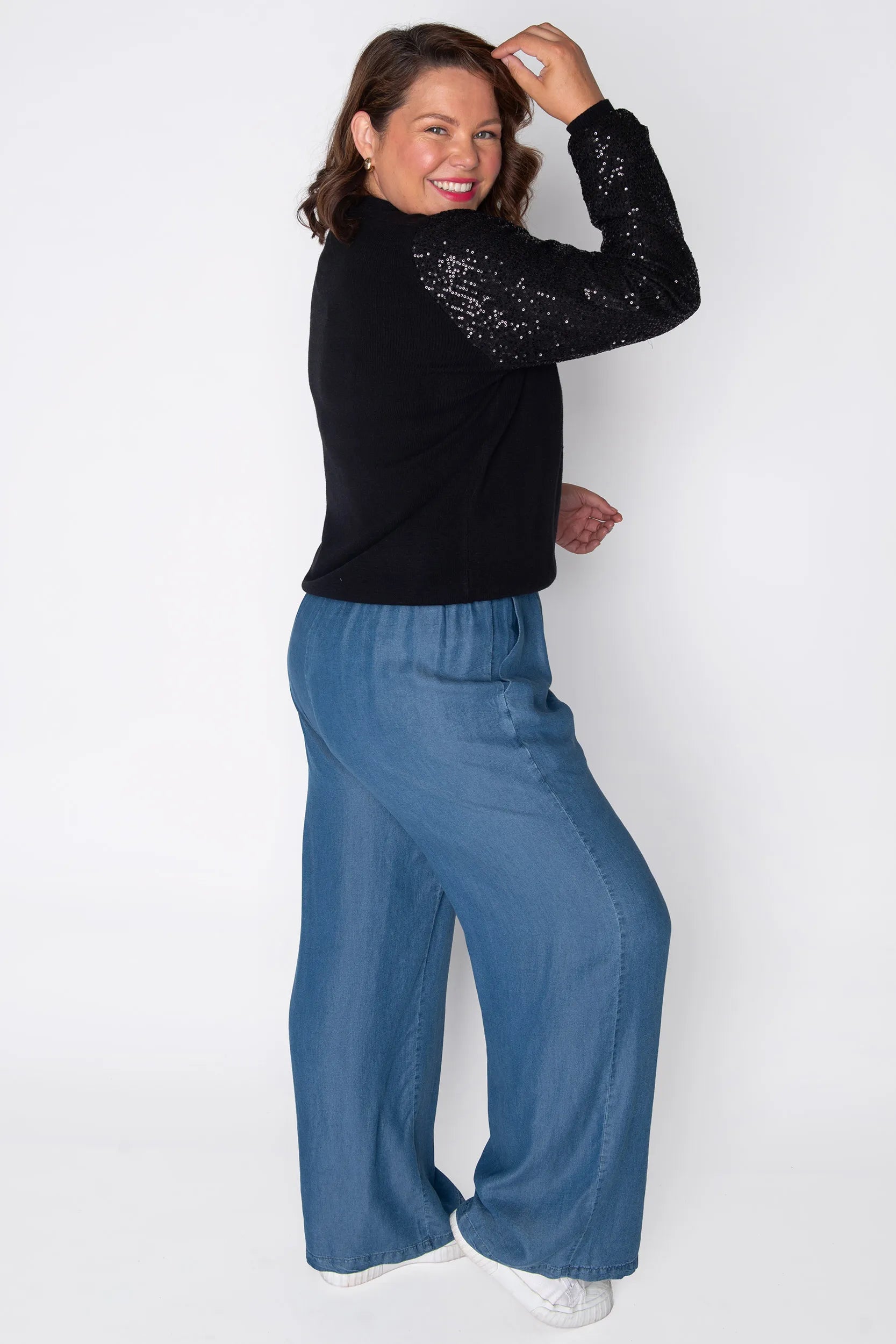 Sloane Black Cardi – Black knit jumper
