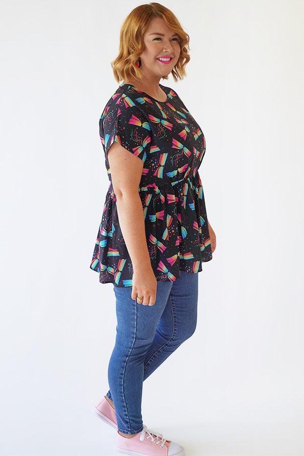 Betty Magic Of Books Top – Magic Of Books loose top