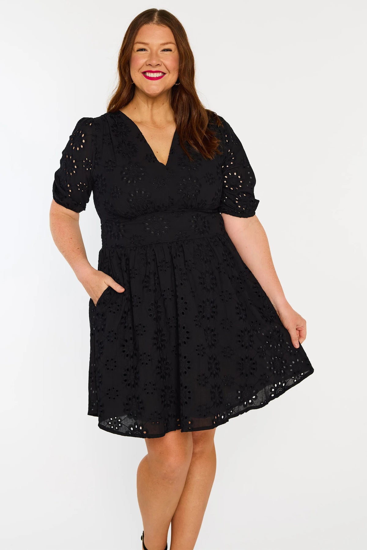 Rune Black Dress – Black knee length dress