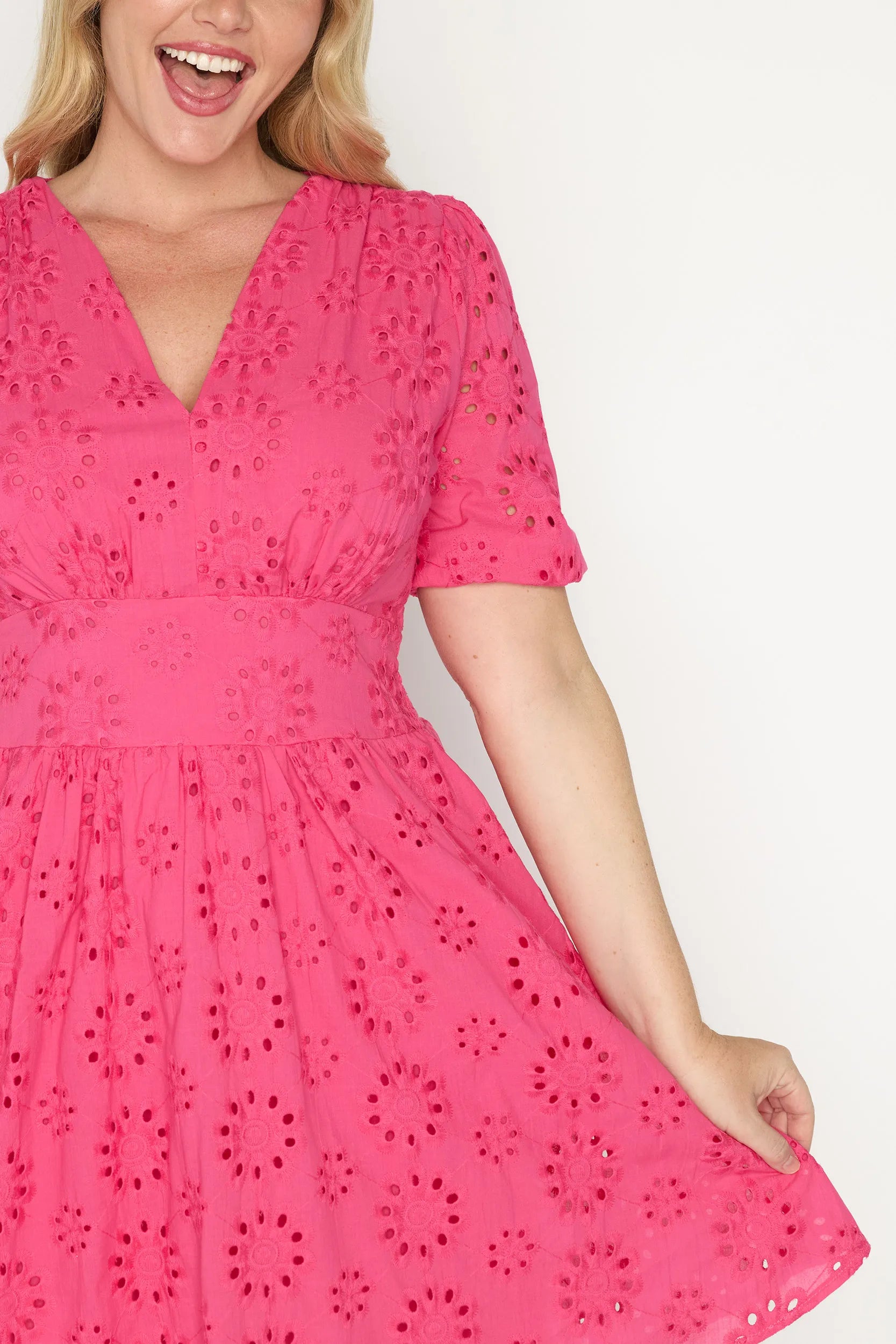Rune Pink Dress – Pink knee length dress