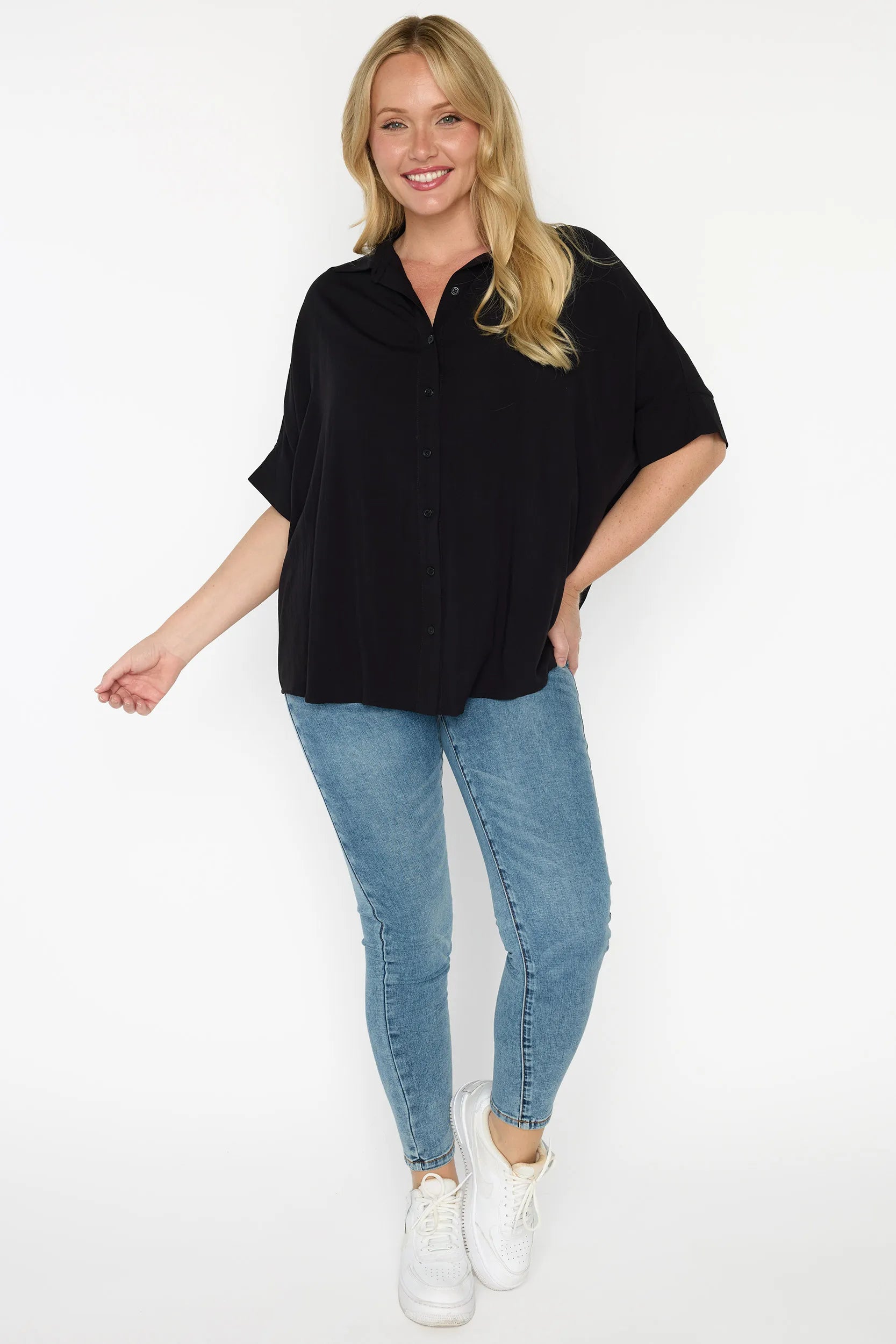 Simone Black Shirt – Black top