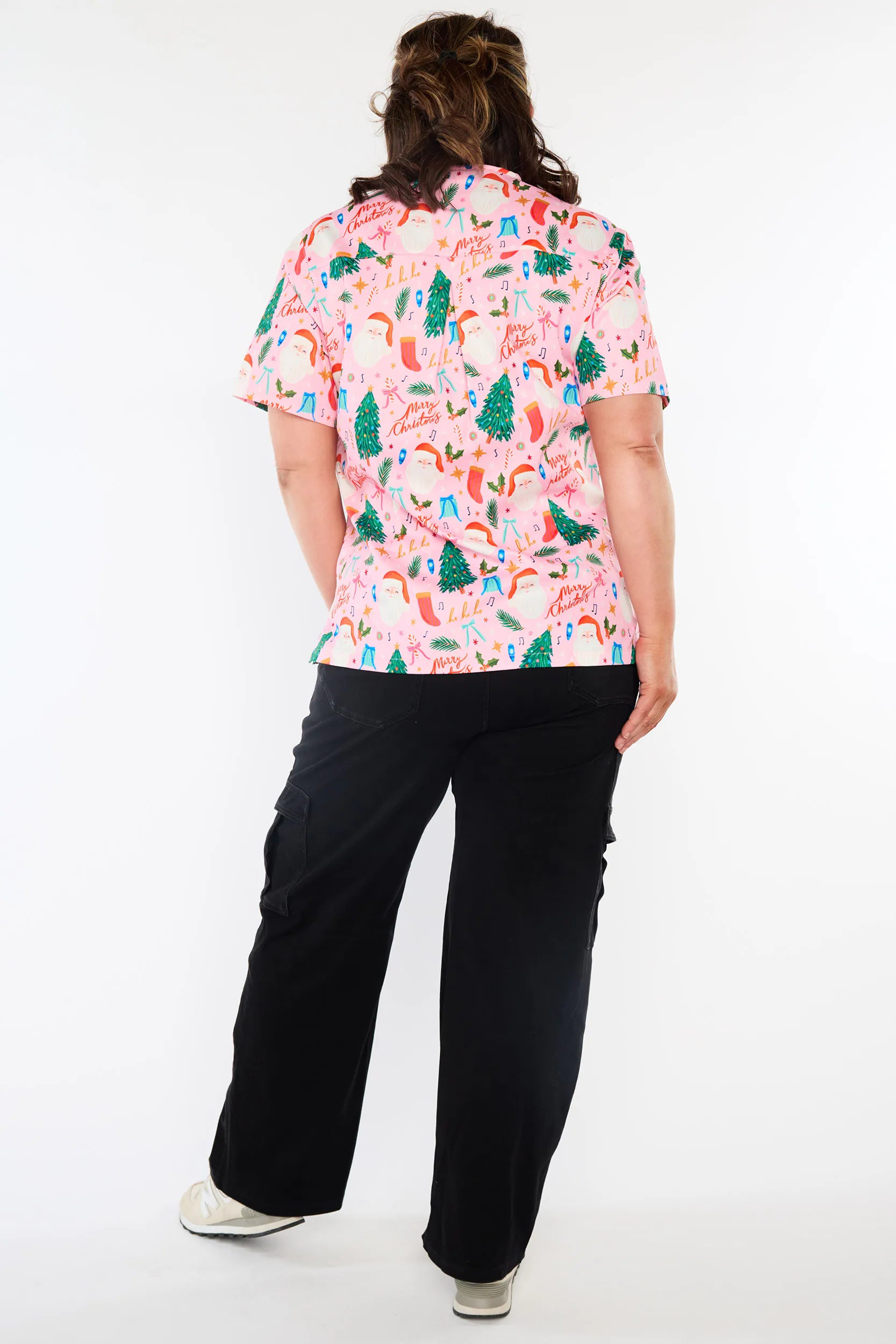 Meredith Vintage Christmas Scrub Top (Pre-Order)