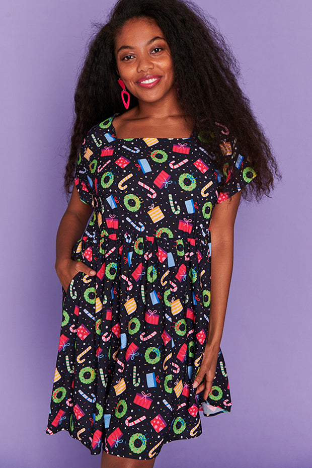 Arabella Confetti Christmas Dress – Confetti Christmas shift dress