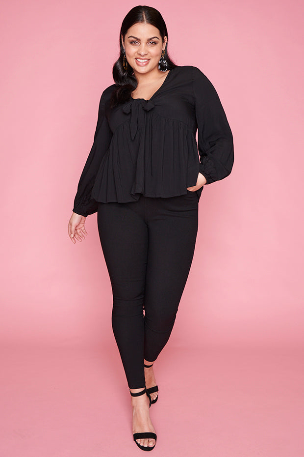 Focus Black Blouse – Black blouse