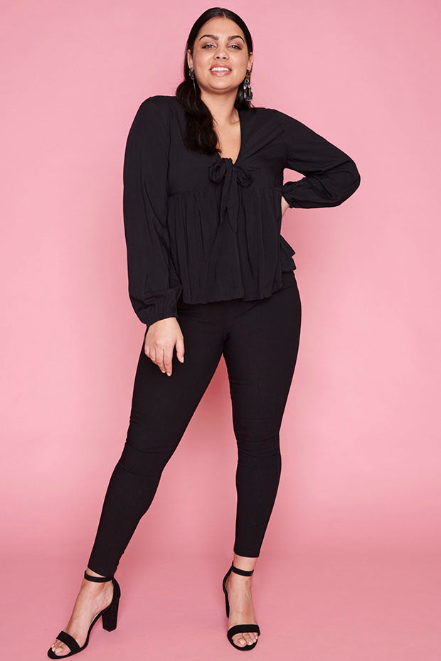 Focus Black Blouse – Black blouse