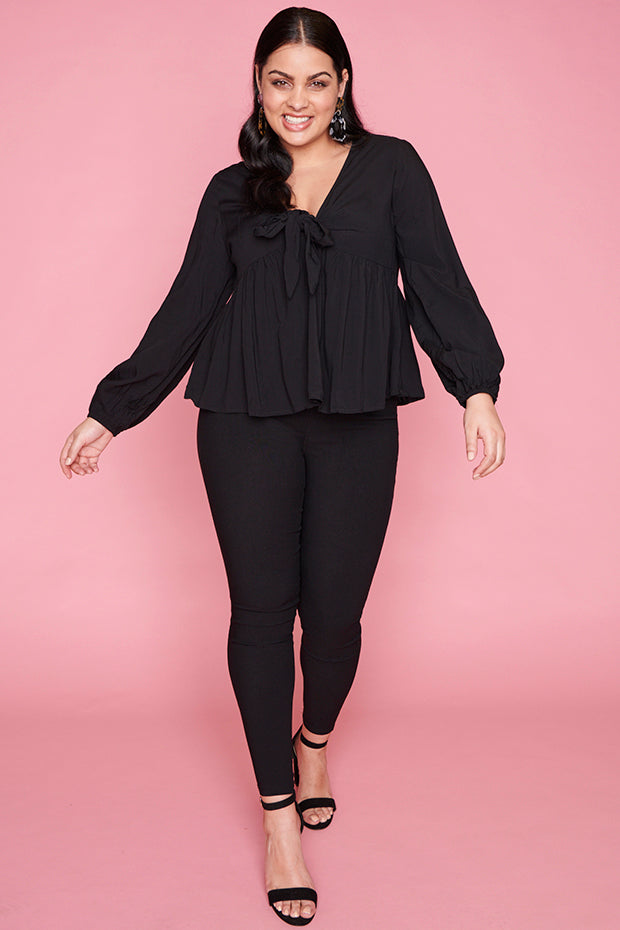 Focus Black Blouse – Black blouse