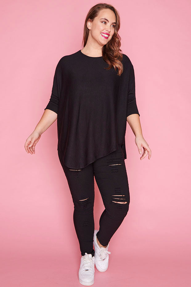 Gemini Black Knit – Black sweater