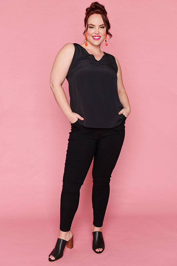 Gabrielle Black Top – Black loose top