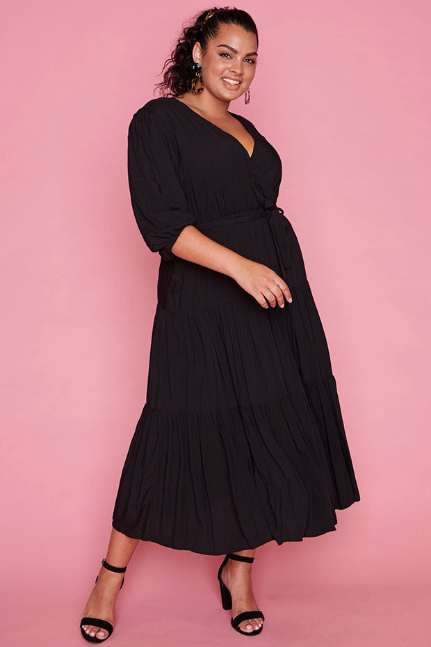 Chasing Black Dress – Black maxi dress