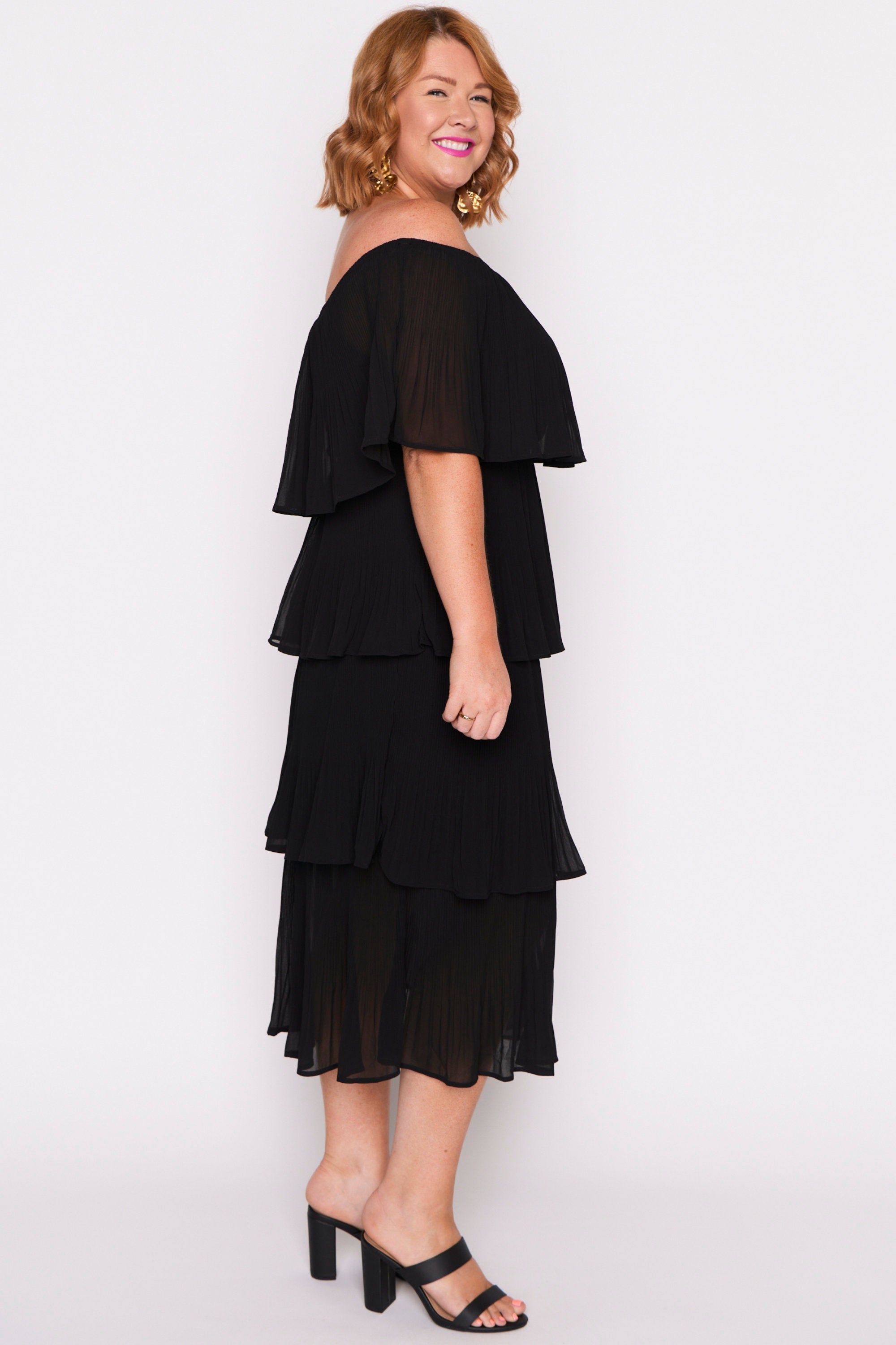 Faire Black Pleated Dress – Black maxi dress