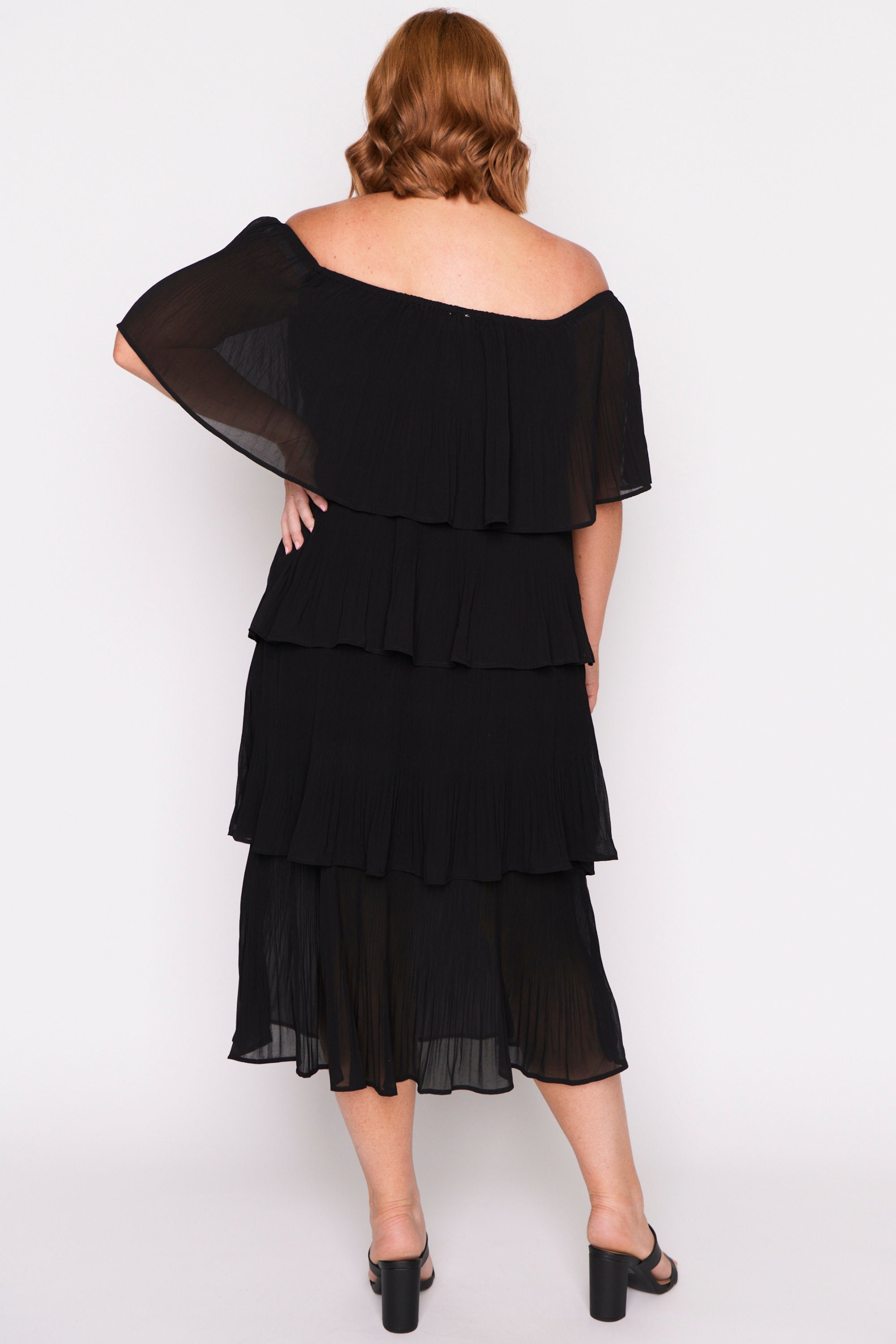 Faire Black Pleated Dress – Black maxi dress