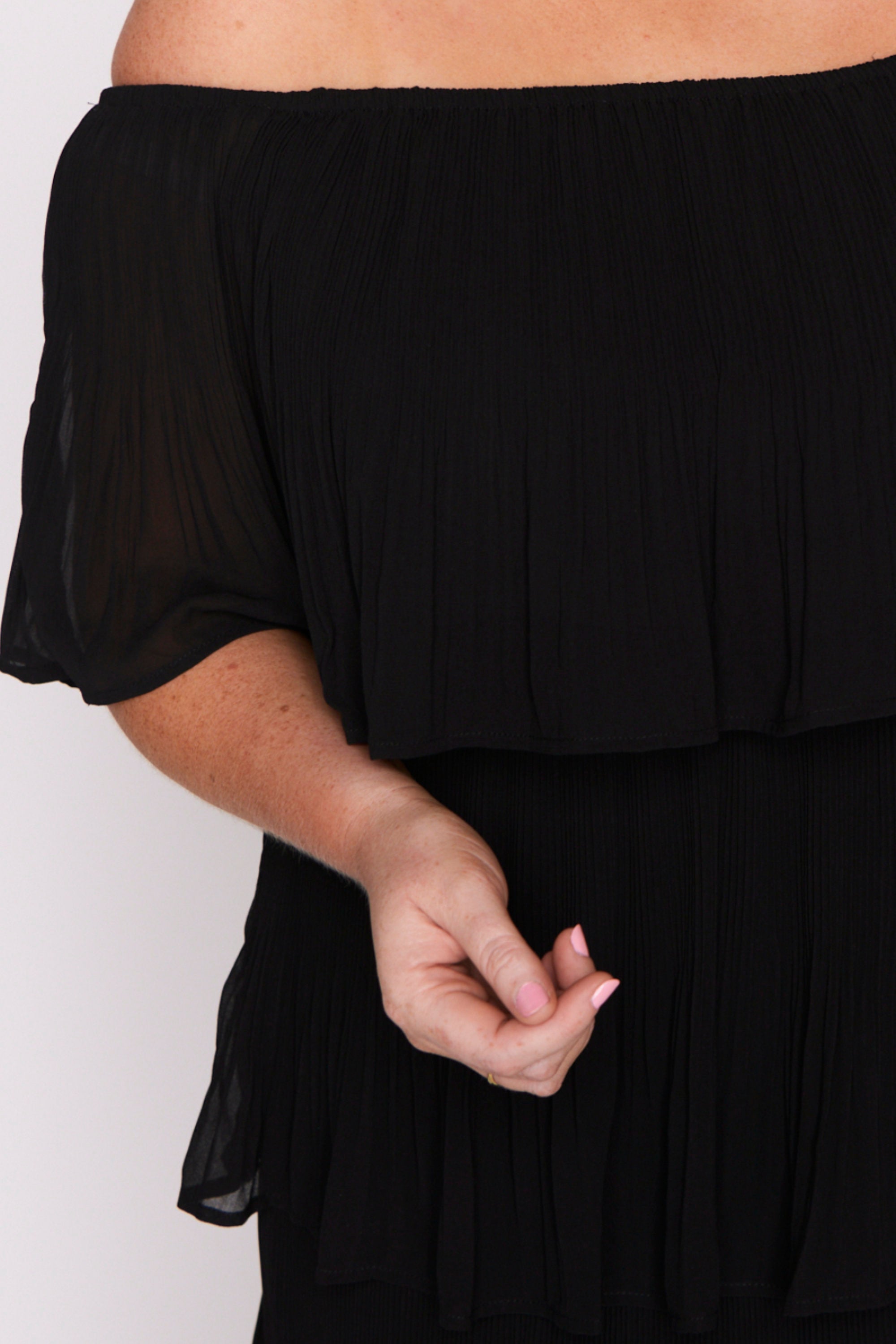 Faire Black Pleated Dress – Black maxi dress