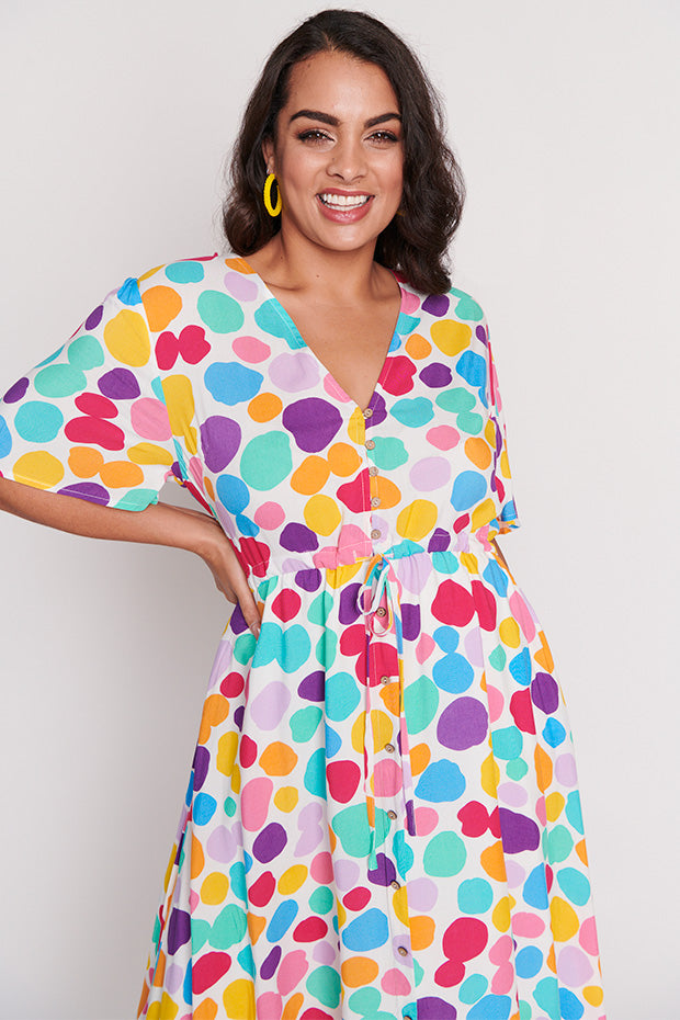 Michelle White Rainbow Pebble Dress – White Rainbow Pebble midi dress
